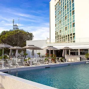 https://hotel-nember.hotelslidodijesolo.com