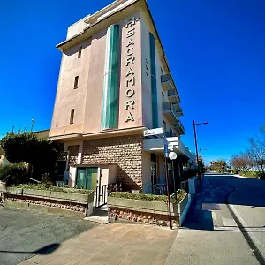https://hotel-sacramora.riccione-hotels.org