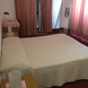 Отель Moderno, Лекко